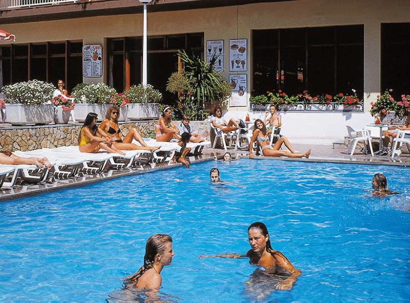 Aqua Hotel Bertran Park Λορέτ Ντε Μαρ Εξωτερικό φωτογραφία